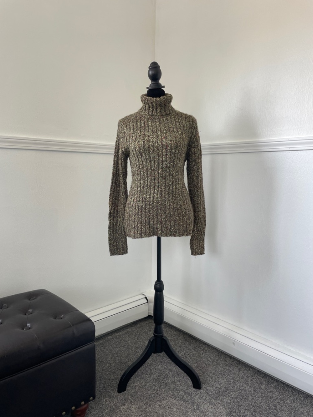 Royal Robbins Olive-Tone Ribbed Turtleneck Sweater